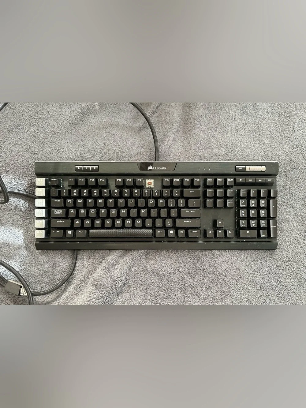 Corsair K95 RGB Mechanical Keyboard – Fully Working – Missing F7 Keycap